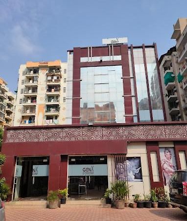 Hotel Genx Le Crescent Ghaziabad Zewnętrze zdjęcie