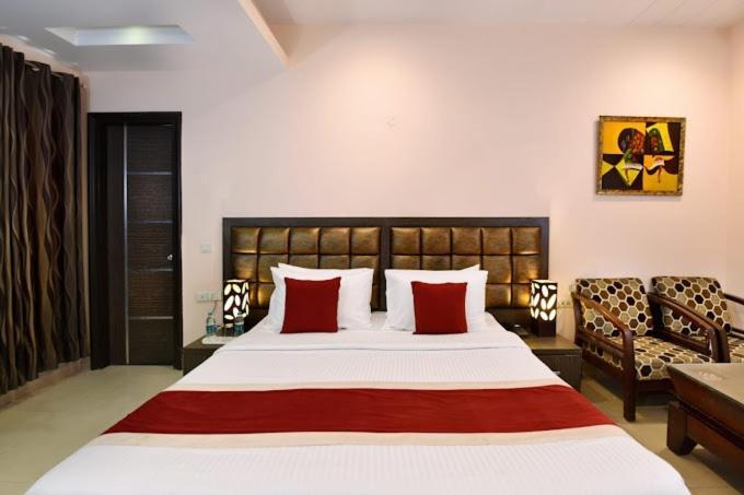 Hotel Genx Le Crescent Ghaziabad Zewnętrze zdjęcie