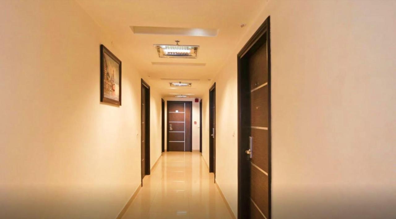 Hotel Genx Le Crescent Ghaziabad Zewnętrze zdjęcie