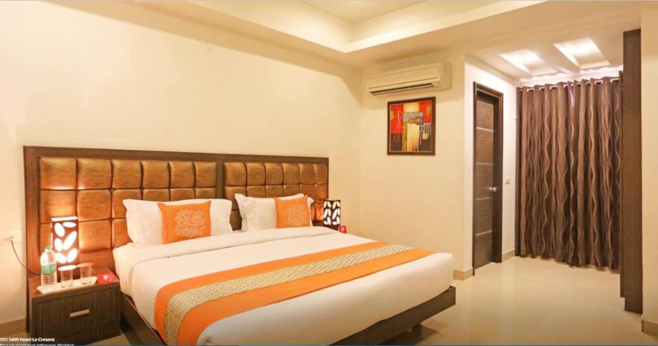 Hotel Genx Le Crescent Ghaziabad Zewnętrze zdjęcie