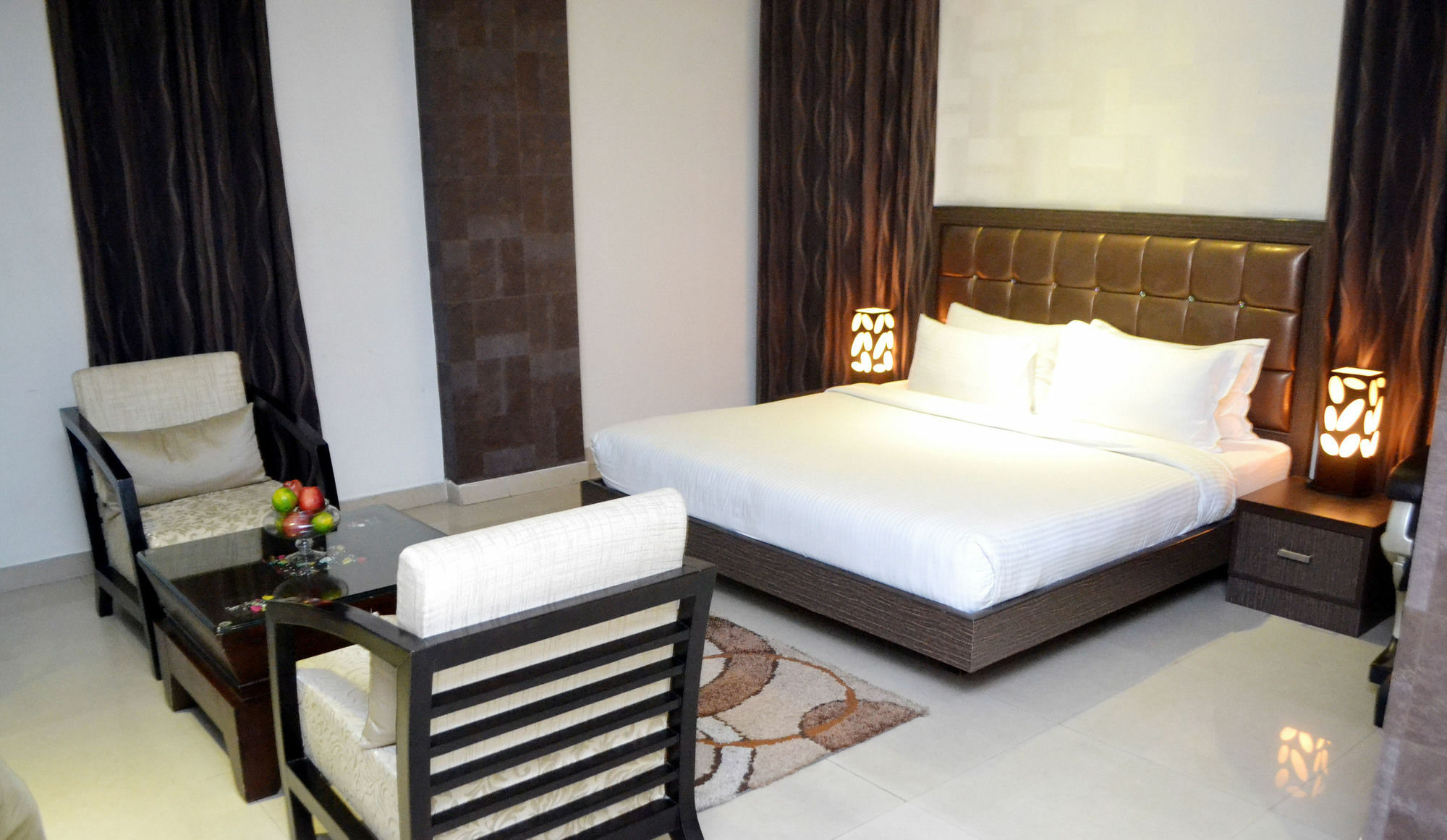 Hotel Genx Le Crescent Ghaziabad Zewnętrze zdjęcie