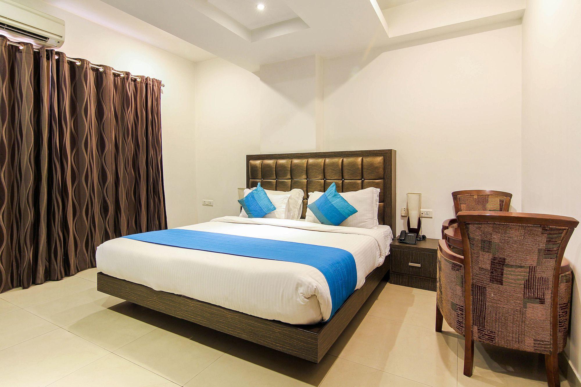 Hotel Genx Le Crescent Ghaziabad Zewnętrze zdjęcie