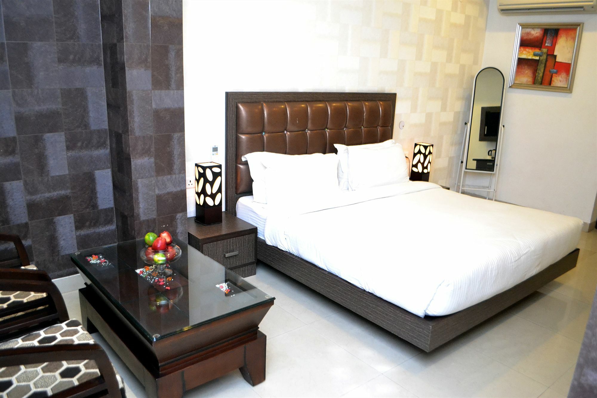 Hotel Genx Le Crescent Ghaziabad Zewnętrze zdjęcie
